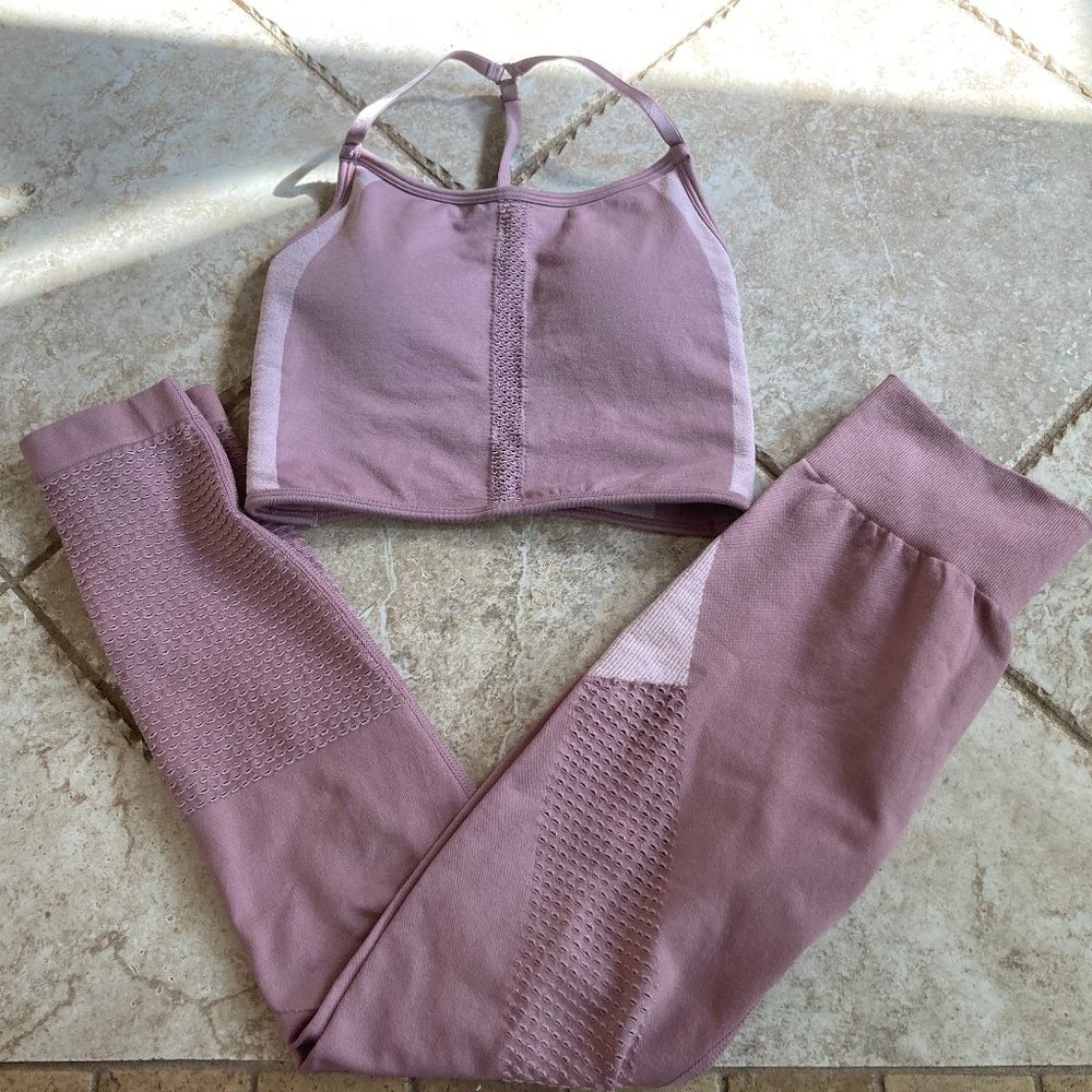 Fabletics Set! Demi Lovato Collection